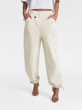 KAHLANA Women's 'The Mid-Rise Cargo Pants' - Cream XL